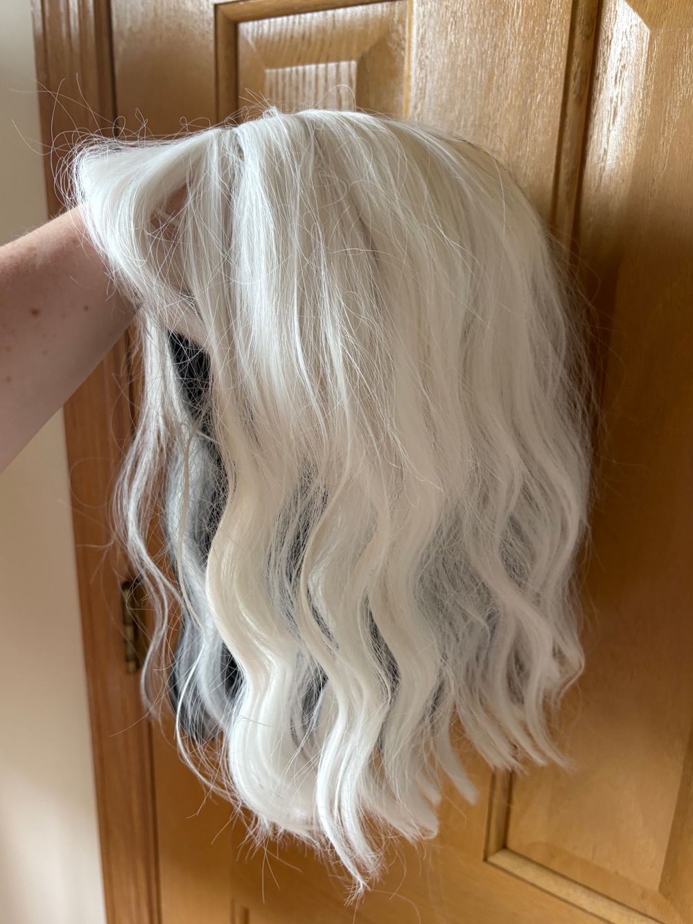 🤍Cruella wig🤍 perfect for Halloween outfit